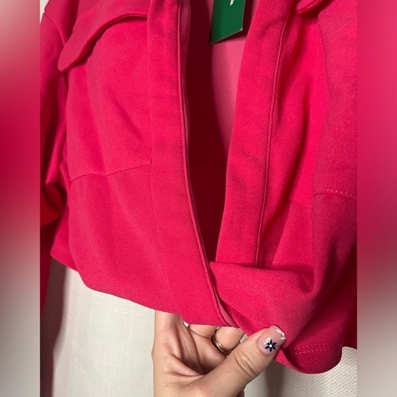 SHEIN EZwear Plus Hot Pink Flap Pocket Twist Hem Crop Blouse 2X - Picture 5 of 8